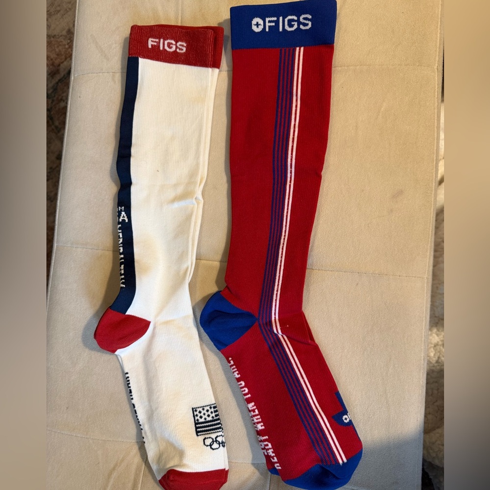 FIGS Compression socks - image 1